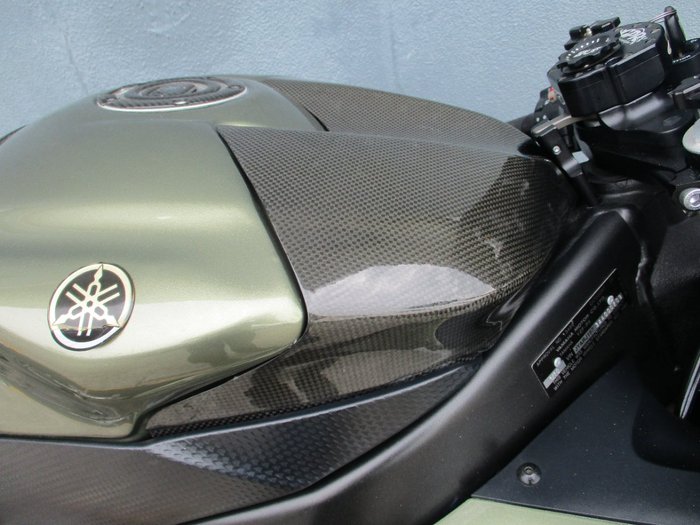 2010 Yamaha YZF-R6 GREEN