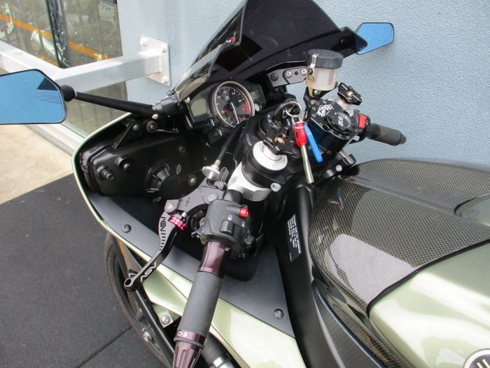 2010 Yamaha YZF-R6 GREEN