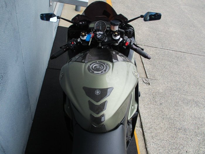 2010 Yamaha YZF-R6 GREEN
