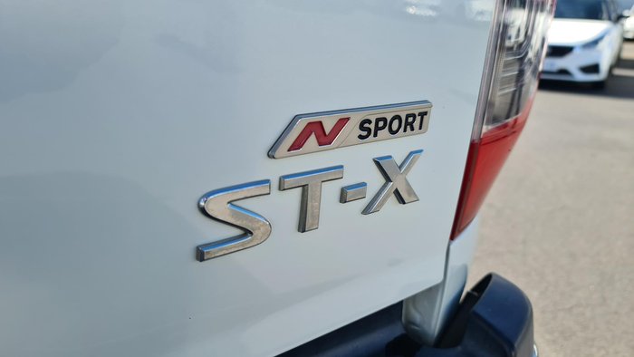 2017 Nissan Navara ST-X N-SPORT Black Edition