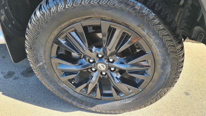 2017 Nissan Navara ST-X N-SPORT Black Edition