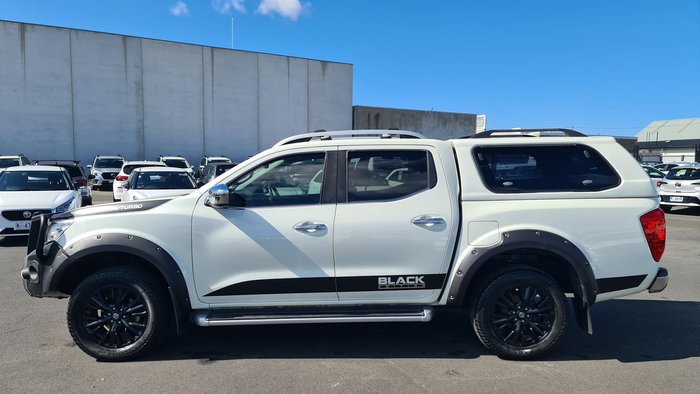 2017 Nissan Navara ST-X N-SPORT Black Edition