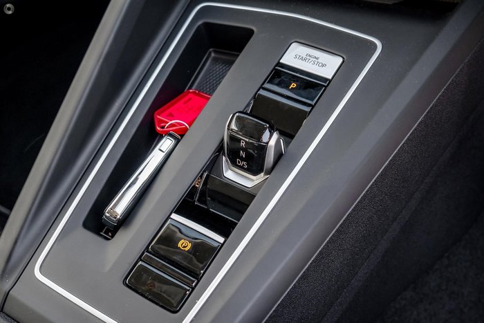 2025 Volkswagen Golf 110TSI Life