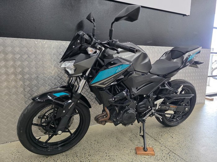 2023 Kawasaki Z400 BLACK