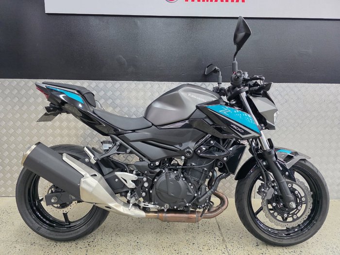 2023 Kawasaki Z400 BLACK