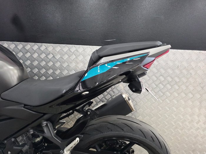 2023 Kawasaki Z400 BLACK
