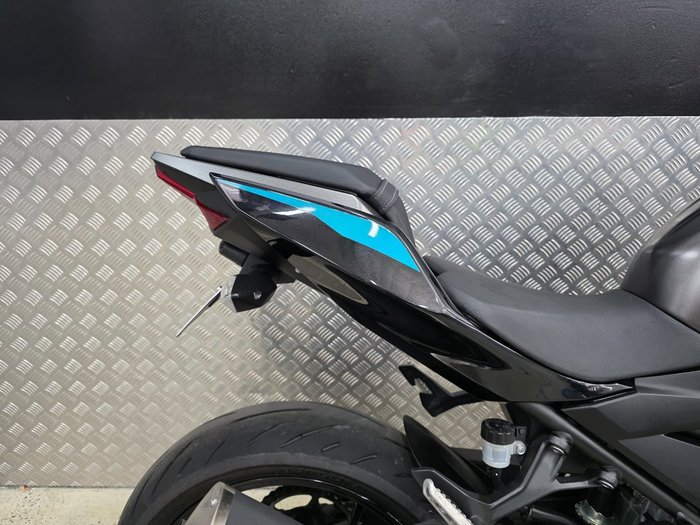 2023 Kawasaki Z400 BLACK