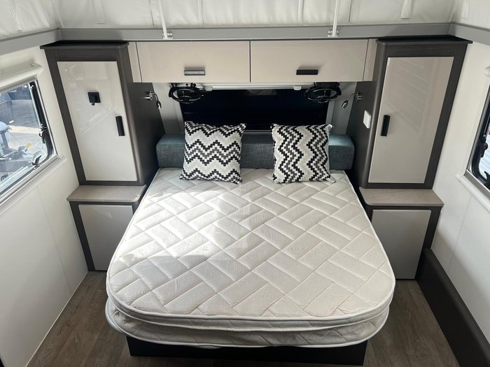 2022 Jayco Journey Outback 16.67-5