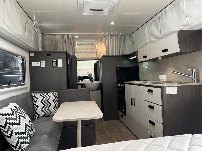 2022 Jayco Journey Outback 16.67-5