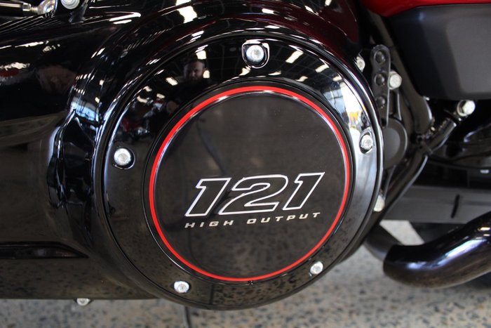 2025 Harley-davidson FLTRXSTSE CVO RD GLIDE ST 121 RED