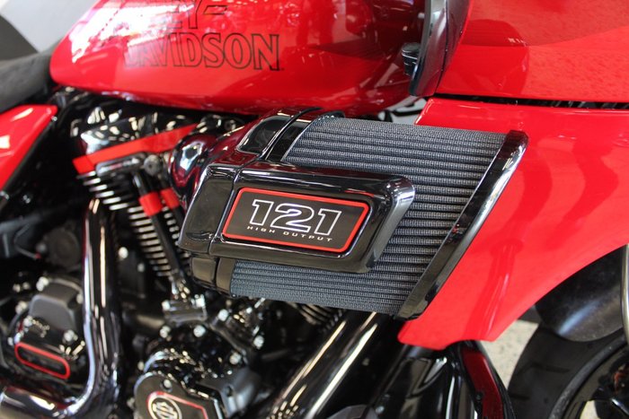 2025 Harley-davidson FLTRXSTSE CVO RD GLIDE ST 121 RED