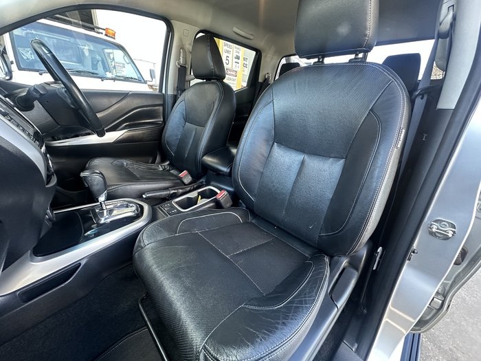 2017 Nissan Navara ST-X