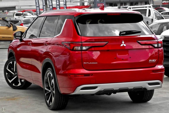 2025 Mitsubishi Outlander PHEV Exceed