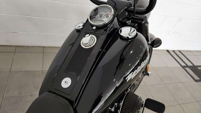 2004 Harley-Davidson Road King 1450 (FLHR) Touring Black