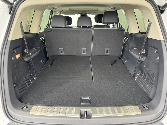 2025 LDV D90 Executive