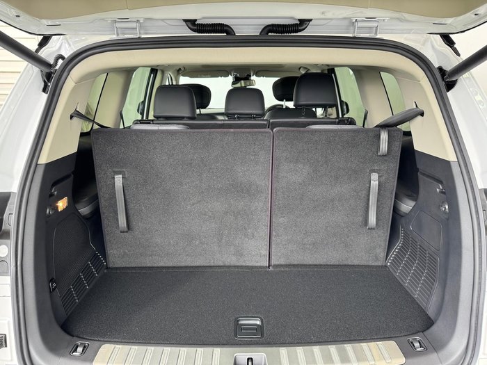 2025 LDV D90 Executive