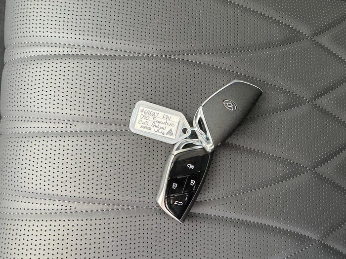 2025 LDV D90 Executive