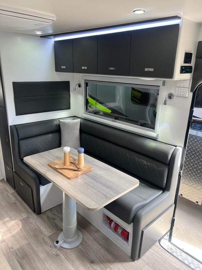 2025 Design RV Crx F2-6 21'10'' Bunks