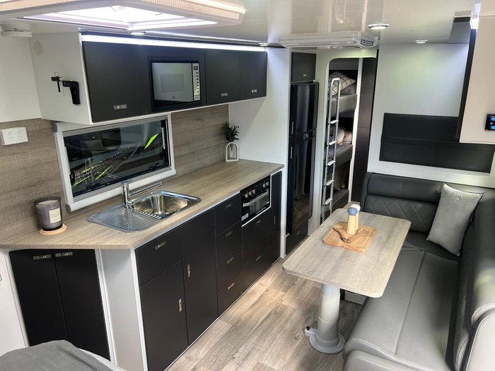 2025 Design RV Crx F2-6 21'10'' Bunks