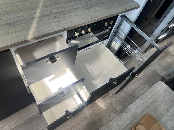 2025 Design RV Crx F2-6 21'10'' Bunks