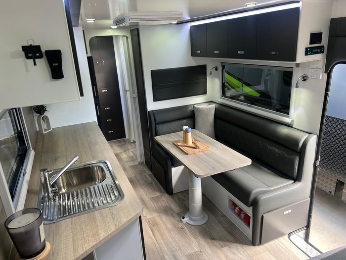 2025 Design RV Crx F2-6 21'10'' Bunks