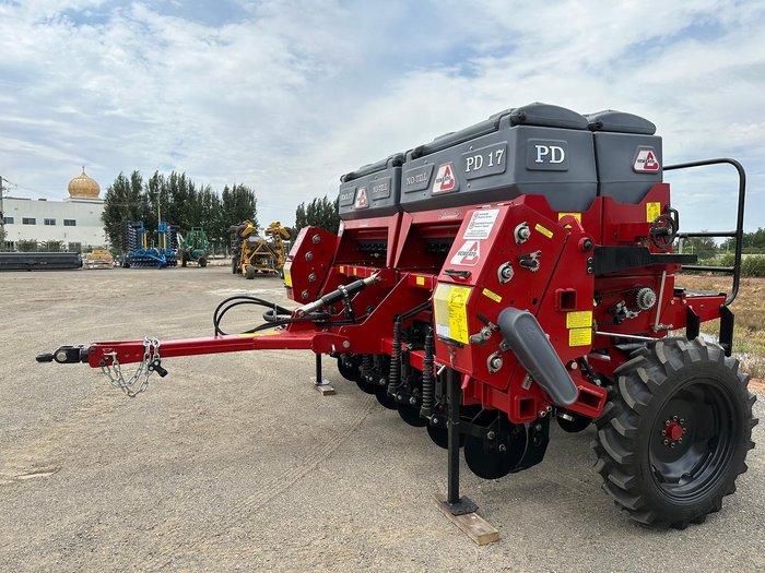 0 SEMEATO PD 17 3M 6 ROW DOUBLE DISC SEEDER WITH FRONT COULTERS RED