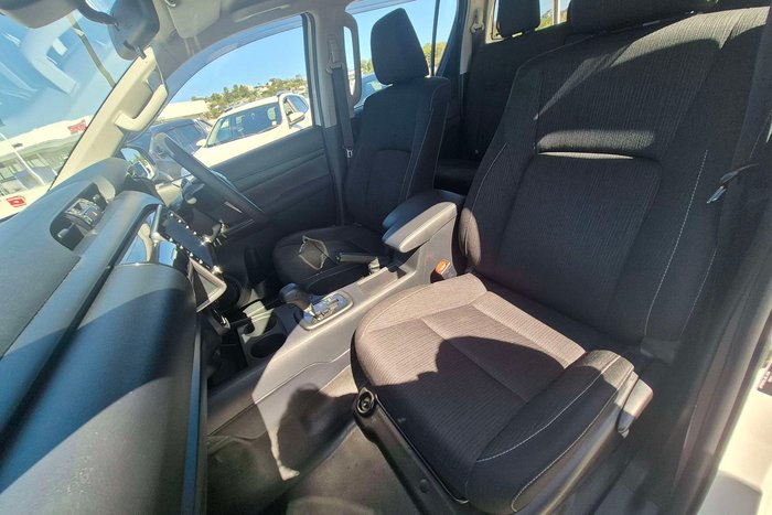 2020 Toyota Hilux SR