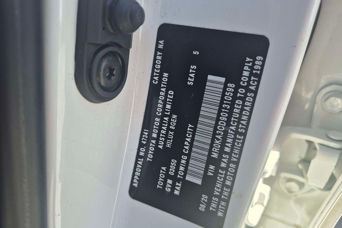 2020 Toyota Hilux SR