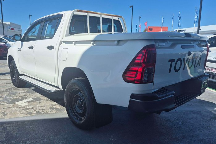 2020 Toyota Hilux SR