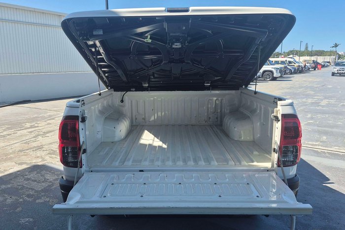 2020 Toyota Hilux SR