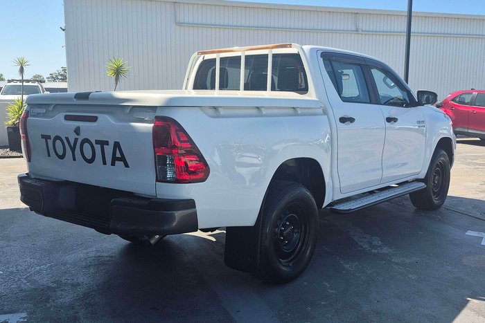 2020 Toyota Hilux SR