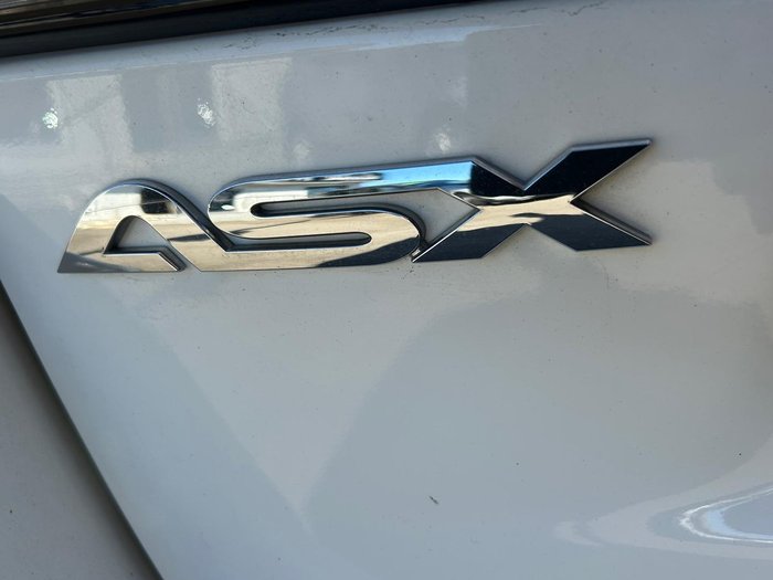 2023 Mitsubishi ASX ES