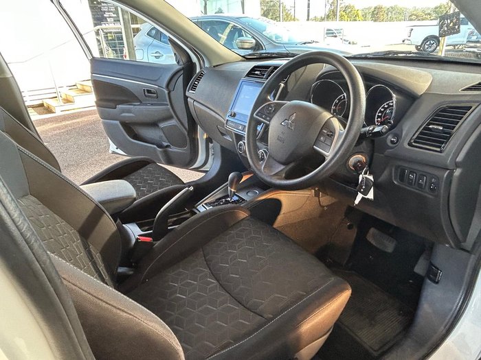 2023 Mitsubishi ASX ES