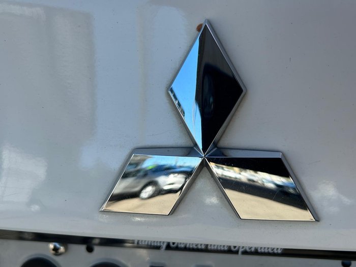 2023 Mitsubishi ASX ES