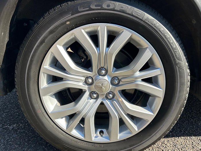 2023 Mitsubishi ASX ES