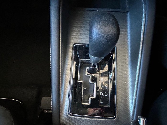 2023 Mitsubishi ASX ES