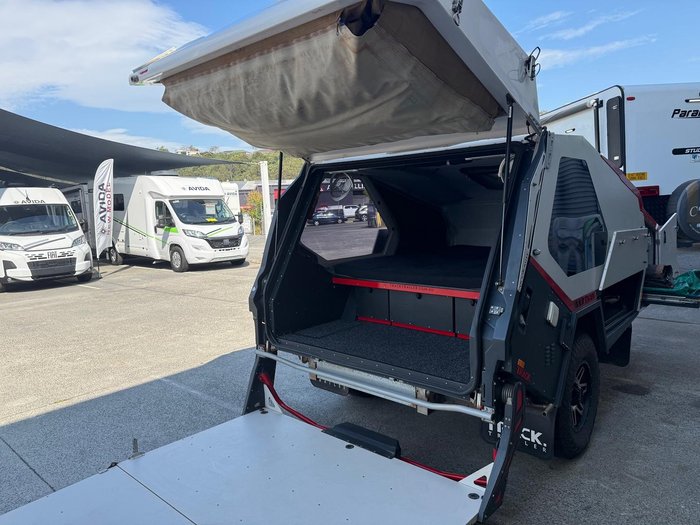 2018 Track Trailer T'van