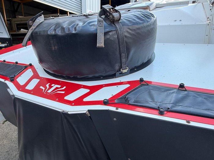 2018 Track Trailer T'van