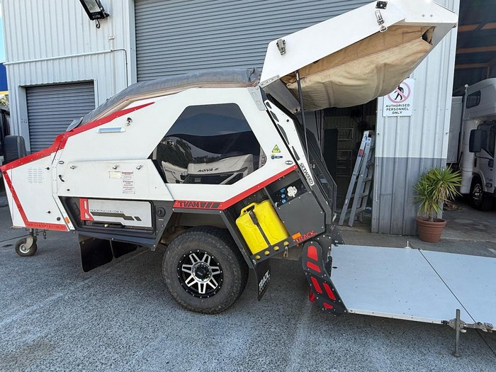 2018 Track Trailer T'van
