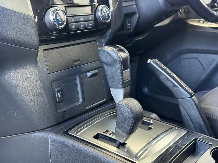 2020 Mitsubishi Pajero GLX