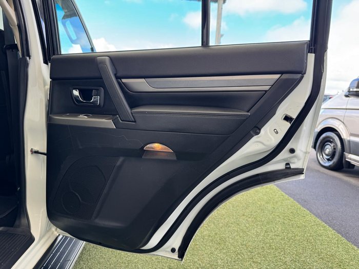 2020 Mitsubishi Pajero GLX