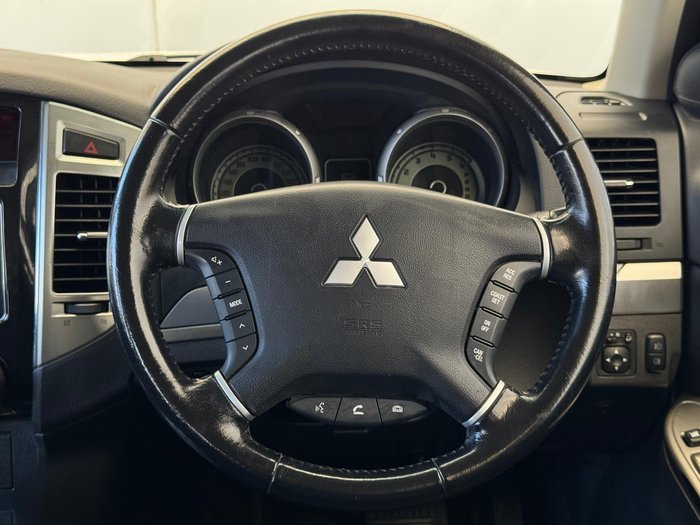 2020 Mitsubishi Pajero GLX