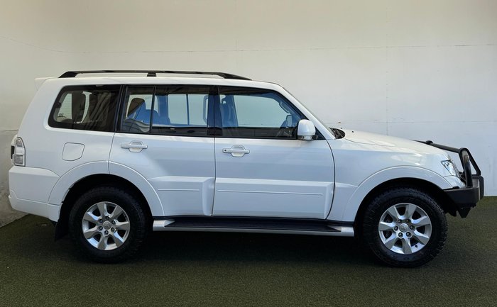 2020 Mitsubishi Pajero GLX