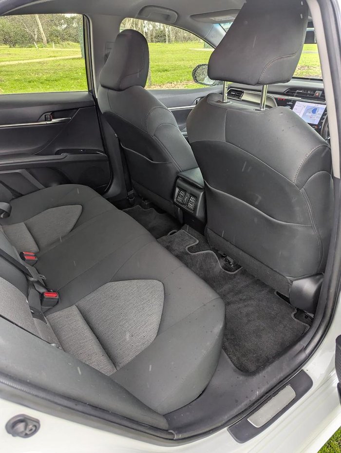 2019 Toyota Camry Ascent Sport ASV70R Glacier White