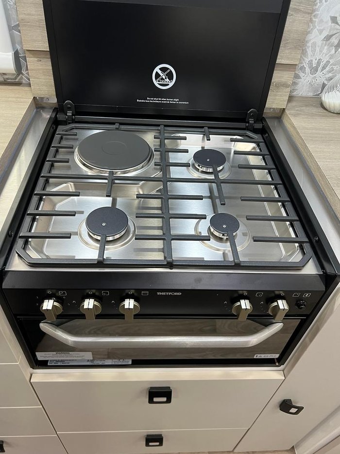 2025 Design RV Forerunner Van 5-2+ 21'