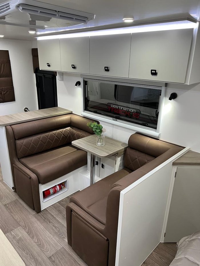 2025 Design RV Forerunner Van 5-2+ 21'