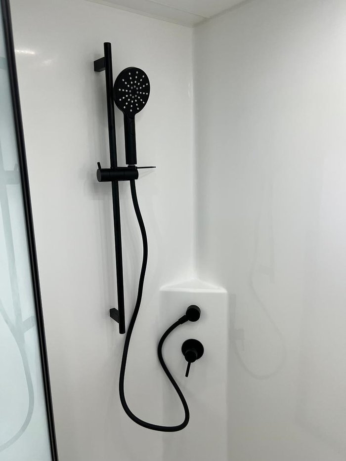 2025 Design RV Forerunner Van 5-2+ 21'