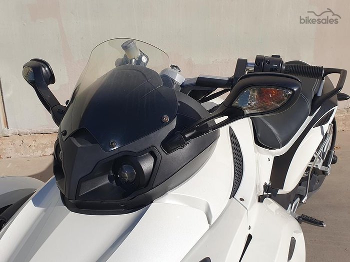 2010 Can-Am Spyder RSS SE5 Spyder RSS White