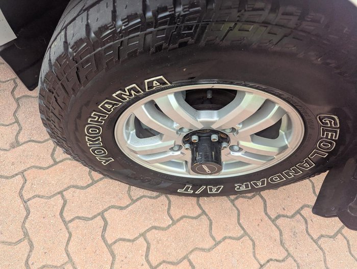 2020 Mahindra PIK-UP S10+ Black mHawk 4X4 Arctic White