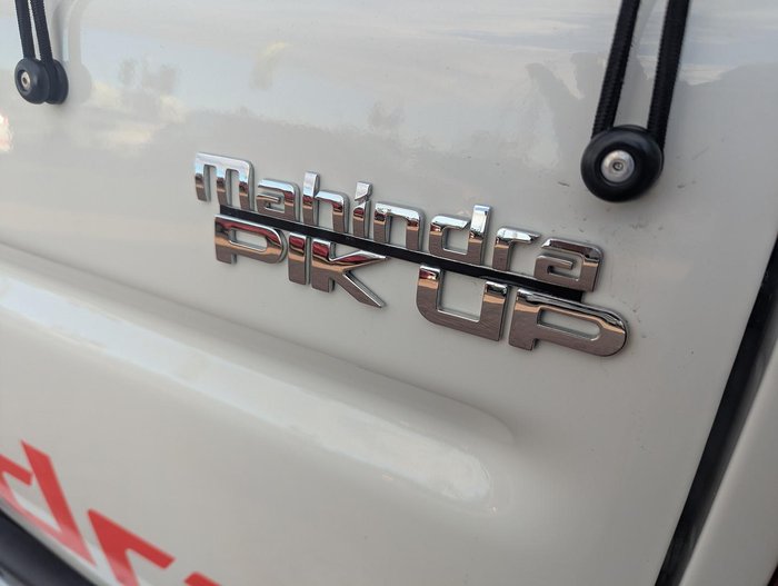 2020 Mahindra PIK-UP S10+ Black mHawk 4X4 Arctic White